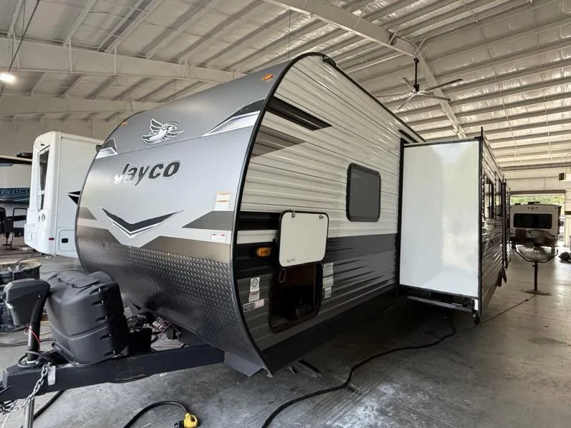 2023 Jayco Jay Flight 324BDS - Photo 4