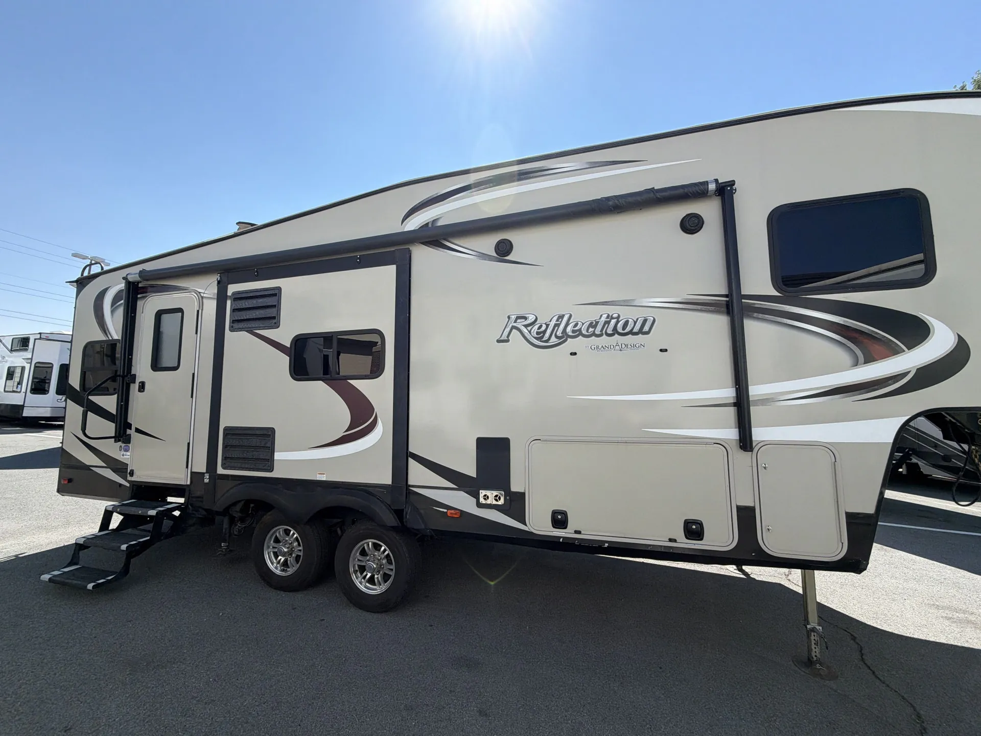 2018 Grand Design Reflection 26RL — campside
