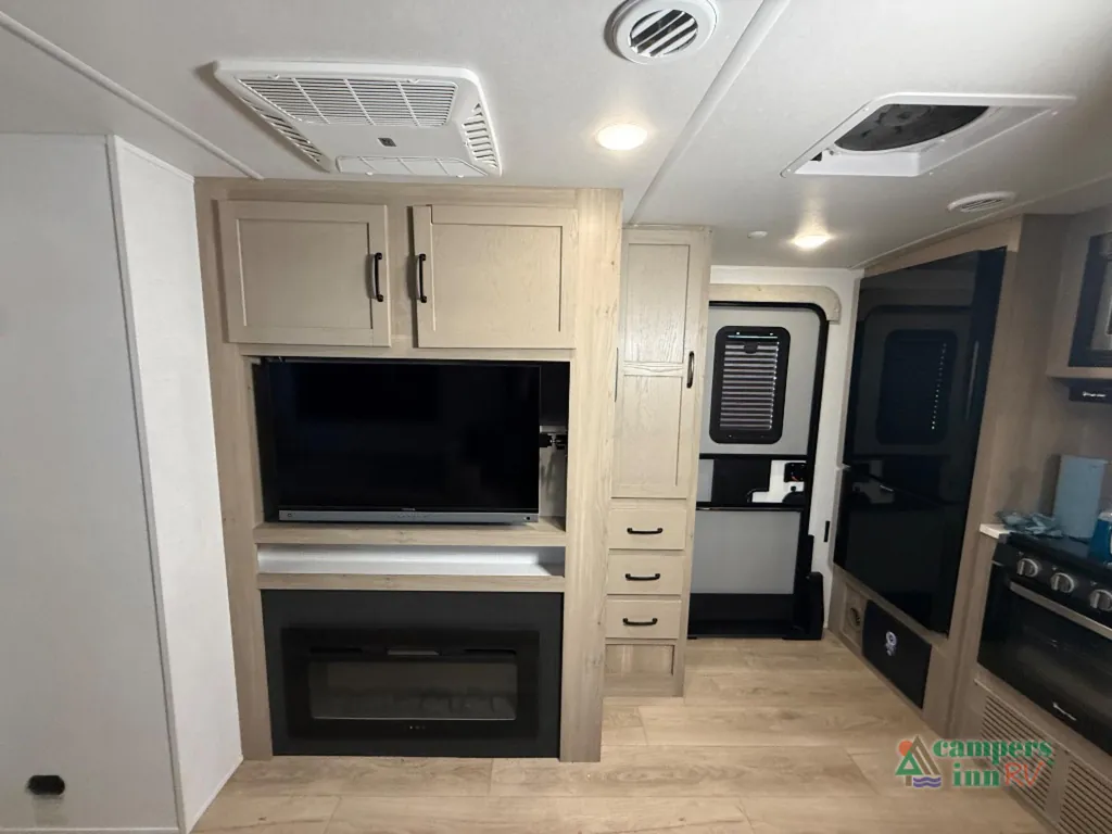 2025 Forest River Rockwood Ultra Lite 2614BS, Photos photo 34