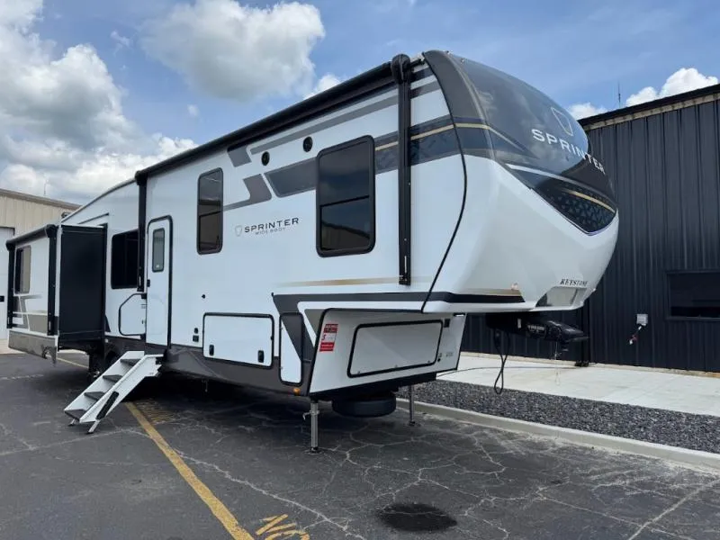 2026 Keystone Sprinter 3520RDS - Photo 3