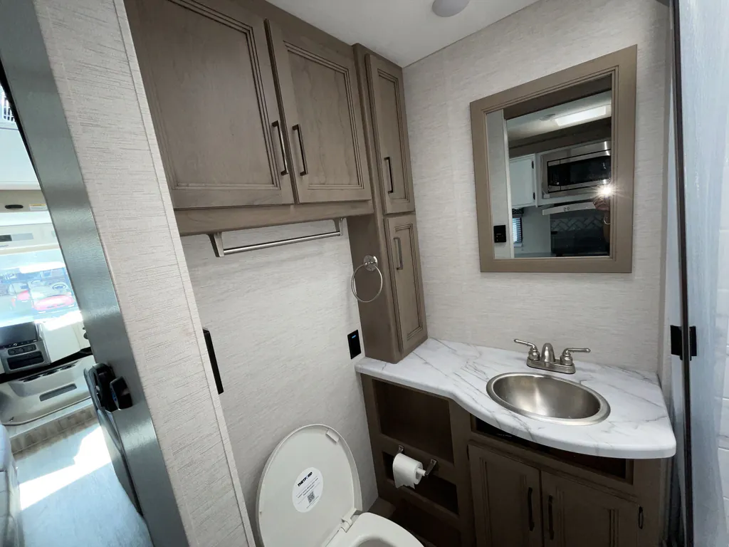 2026 Thor Motor Coach Freedom Traveler A29, Photos photo 19