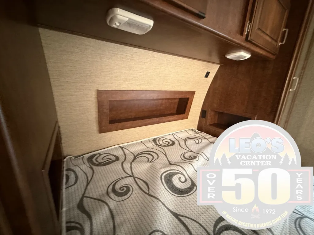 2016 Keystone Outback 298RE, Photos photo 39
