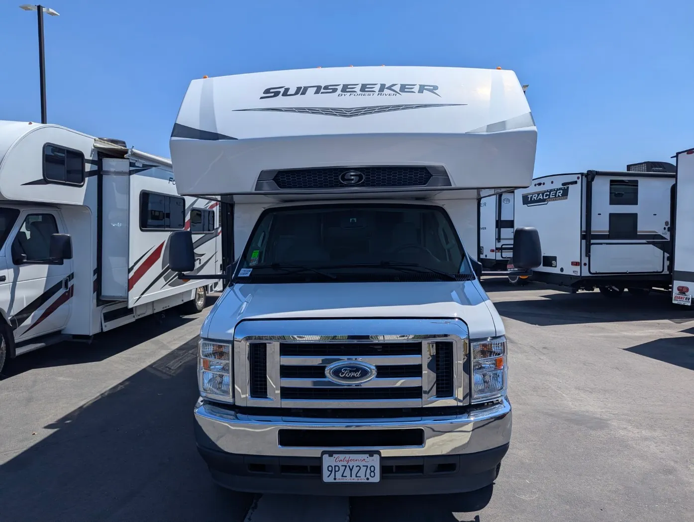 2024 Forest River Sunseeker 2150S LE - Photo 3