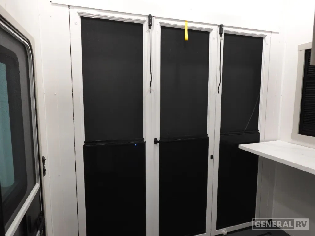 2025 Brinkley Model G 3250, Photos photo 29
