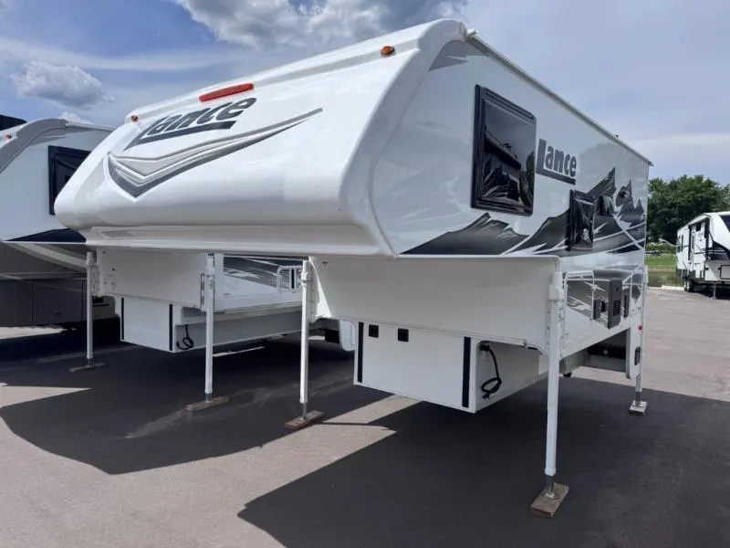 2027 Lance Lance Truck Campers New    850 - Photo 4