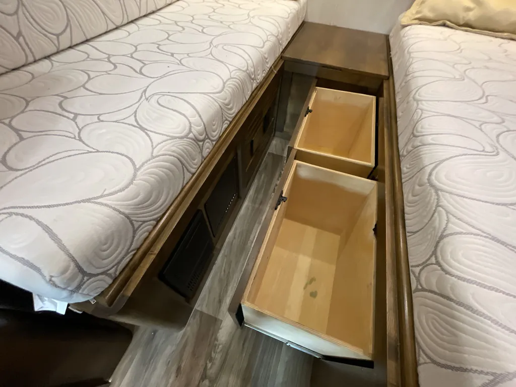 2019 Tiffin Wayfarer 24 TW, Photos photo 42