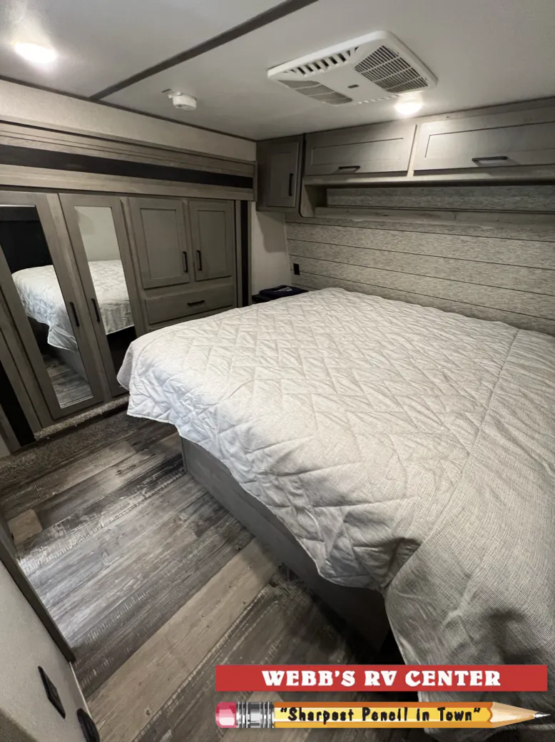 2021 Keystone Raptor 423, Photos photo 24