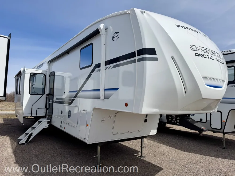 2026 Forest River Cherokee Arctic Wolf 38DST - Photo 2