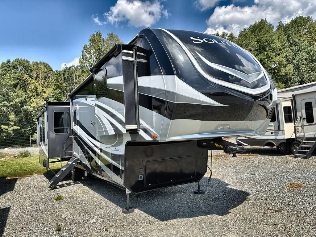 2019 Grand Design Solitude 385GK-R - Photo 2