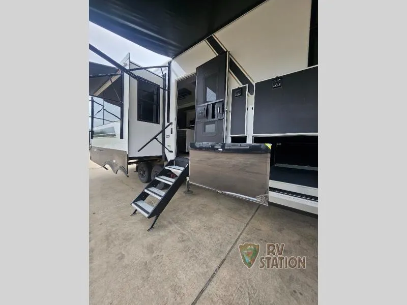 2026 Keystone Montana 3100RL - Photo 3