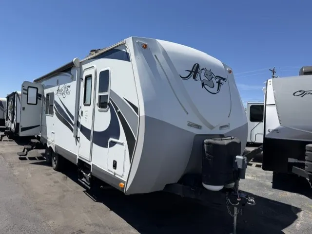 2017 Northwood Arctic Fox North Fork 25W - Photo 2