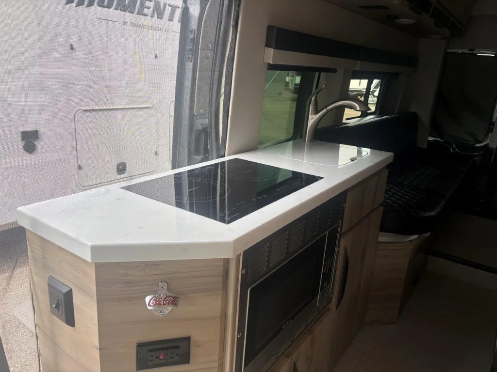 2027 Chinook RV Bayside RT, Photos photo 8