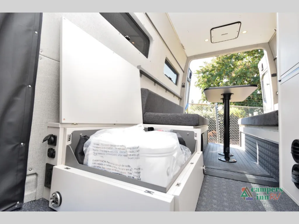 2023 Outside Van Approach 170, Photos photo 19