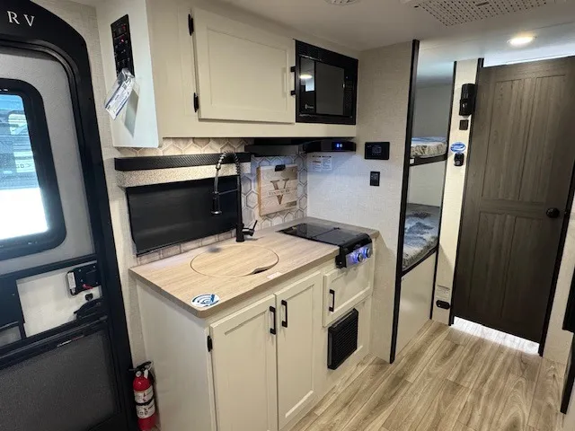 2026 Venture RV SportTrek Stinger 222VUD - Photo 3