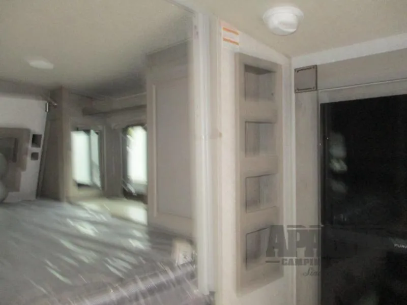 2027 Northwood Arctic Fox Camper 990 - Photo 4