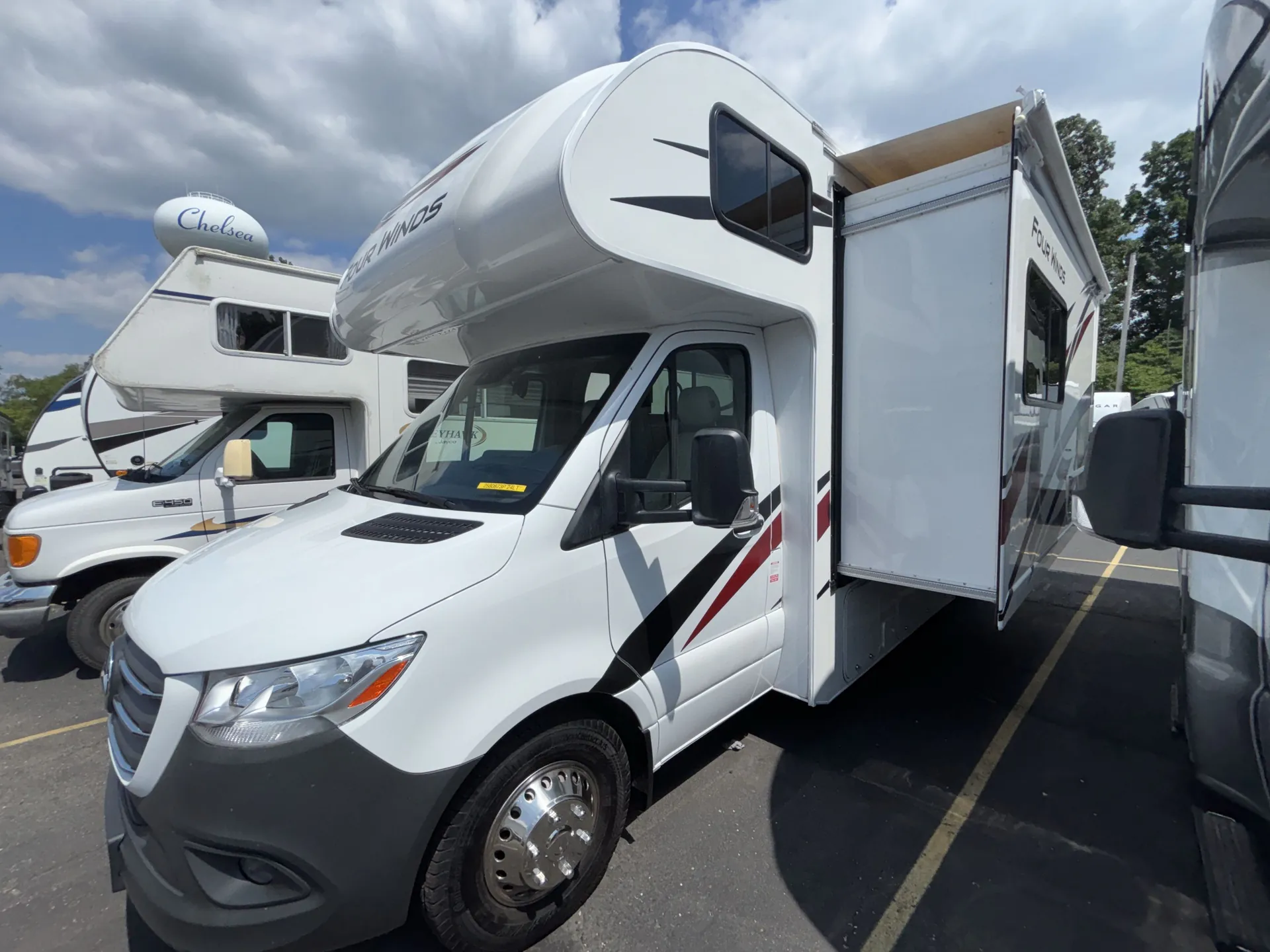 2023 Thor Motor Coach Four Winds Sprinter 24LT — living area main