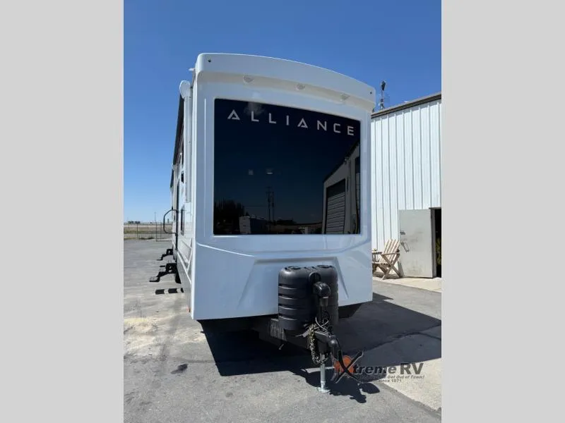2025 Alliance RV Benchmark 44LFT - Photo 3