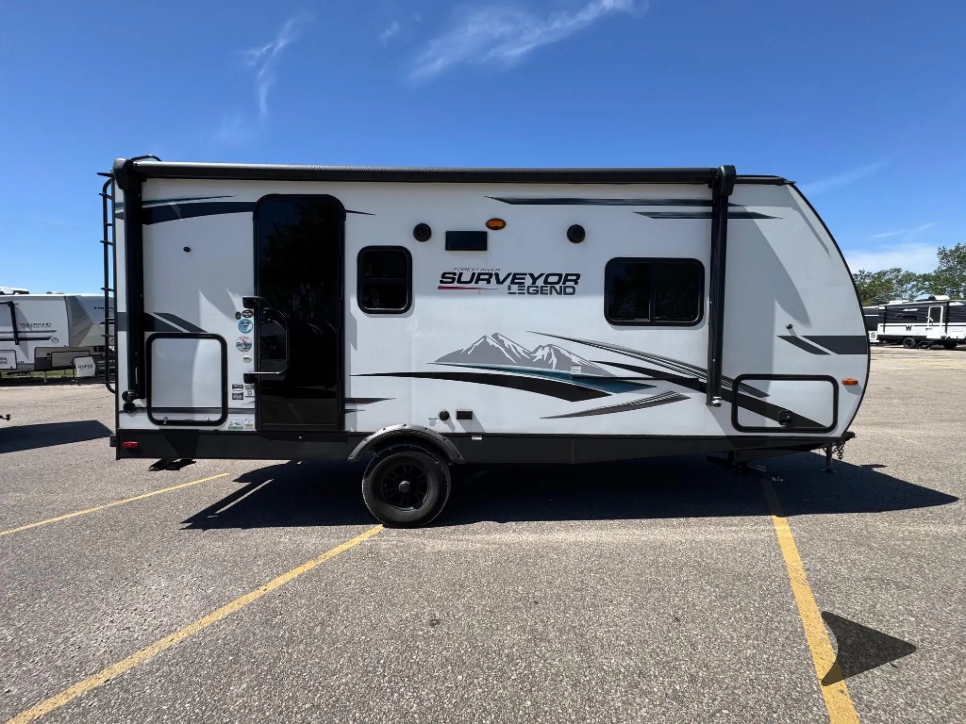 2023 Forest River Surveyor Legend 19RBLE - Photo 4