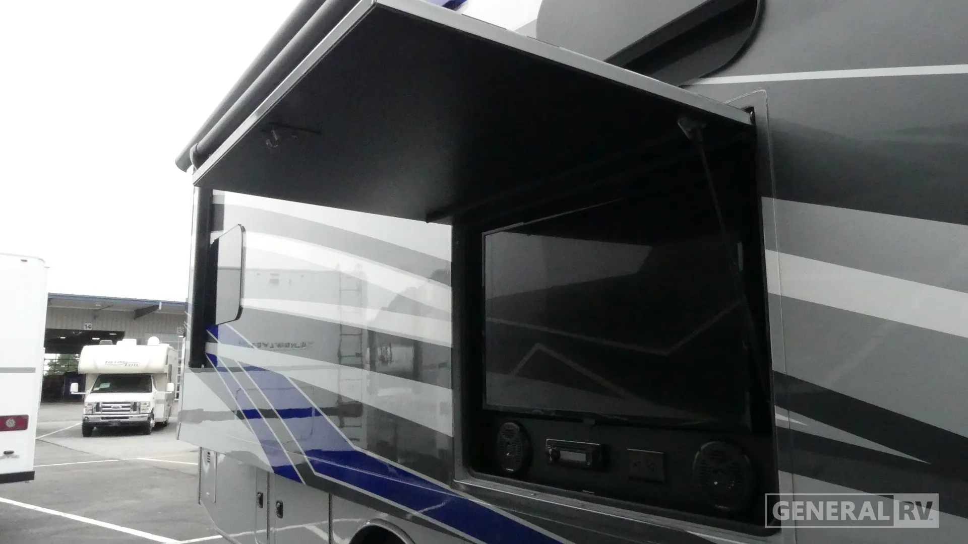 2023 Entegra Coach Vision XL 36C - Photo 4