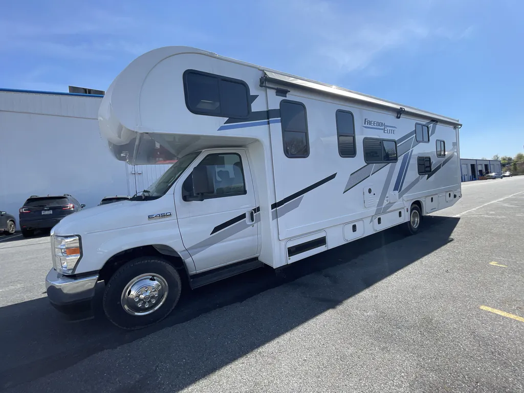 2026 Thor Motor Coach Freedom Elite 31FE, Photos photo 5