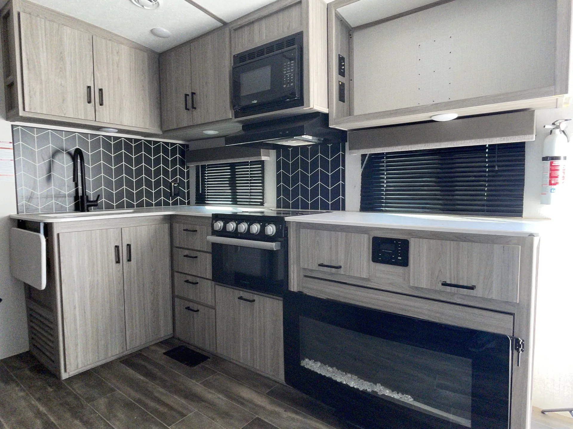 2021 Keystone Passport Grand Touring 2400RB GT — living area main
