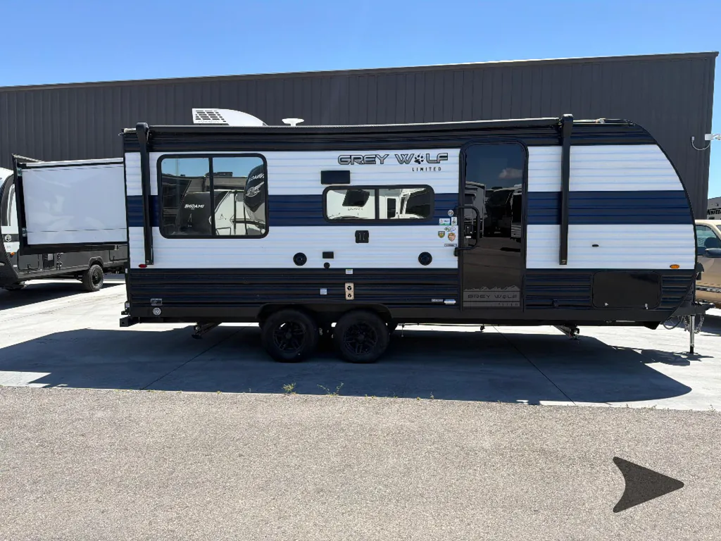 2024 Forest River Cherokee Grey Wolf 19SM, Photos photo 3