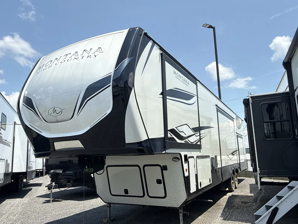 2024 Keystone Montana High Country 381TB, Photos photo 4