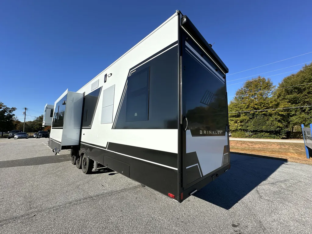 2026 Brinkley Model G 3970, Photos photo 3