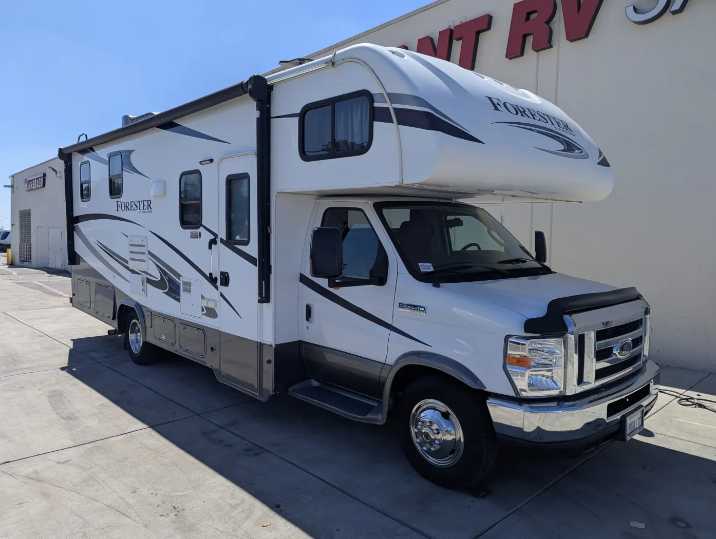 2018 Forest River Forester 2421MS