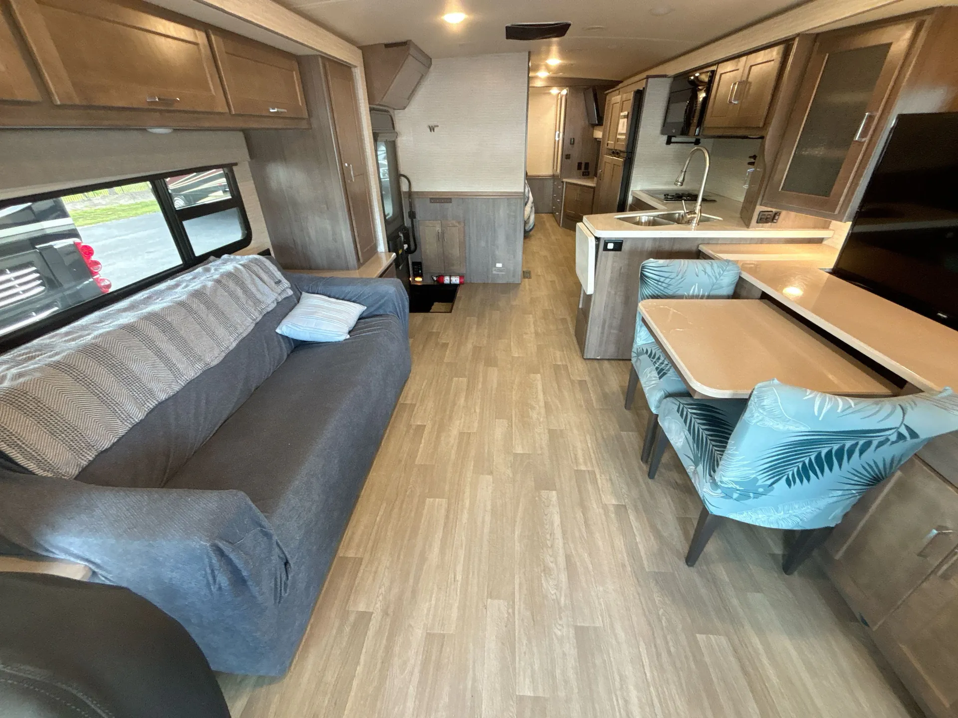 2021 Winnebago Adventurer 33C — living area main
