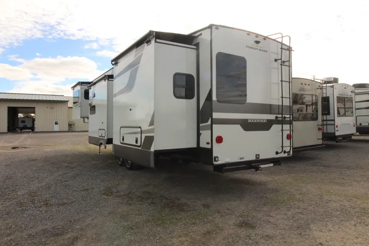 2026 Forest River Rockwood Signature 402SFL - Photo 4