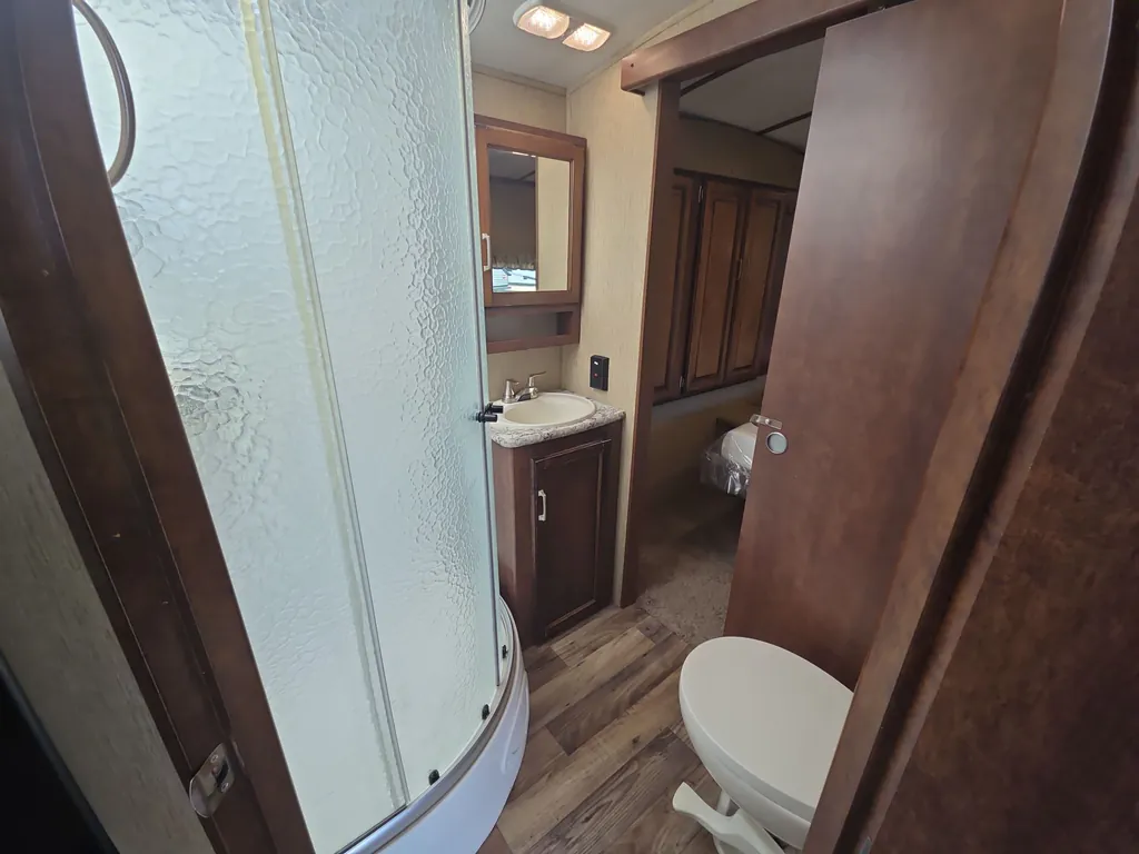 2018 Keystone Outback 298RE, Photos photo 21