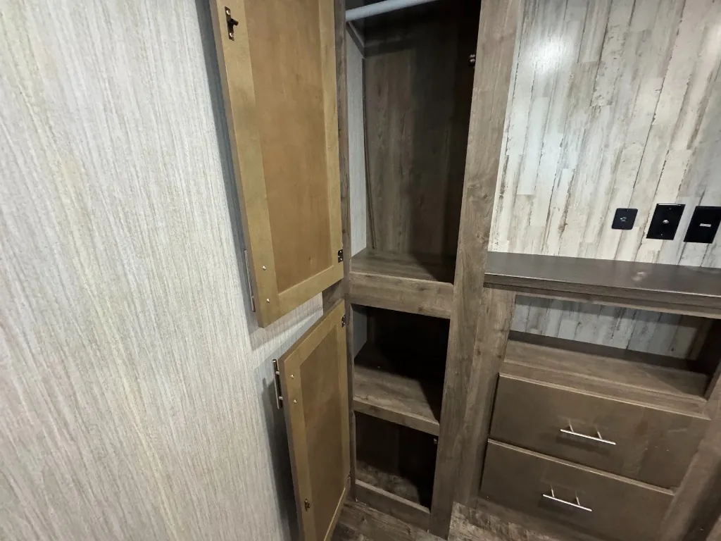 2019 Forest River Sabre 36BHQ, Photos photo 51