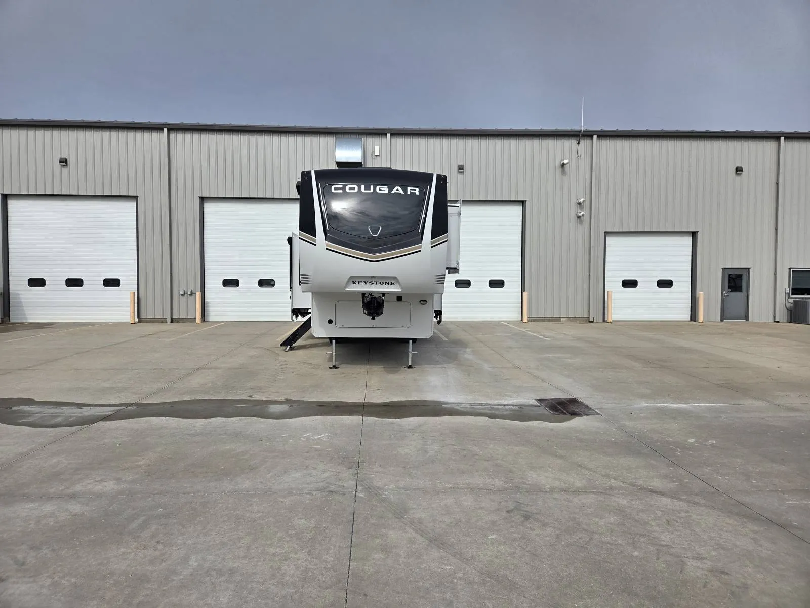 2026 Keystone Cougar 290RLS - Photo 4