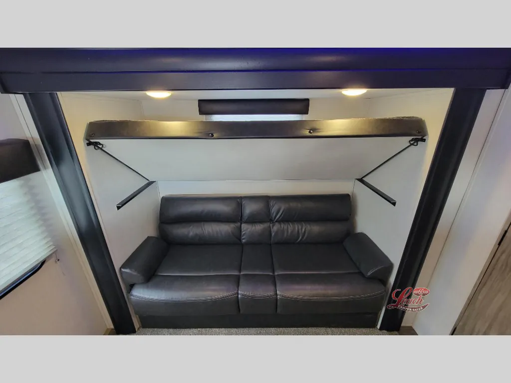 2022 Forest River Cherokee Alpha Wolf 33BH-L, Photos photo 18