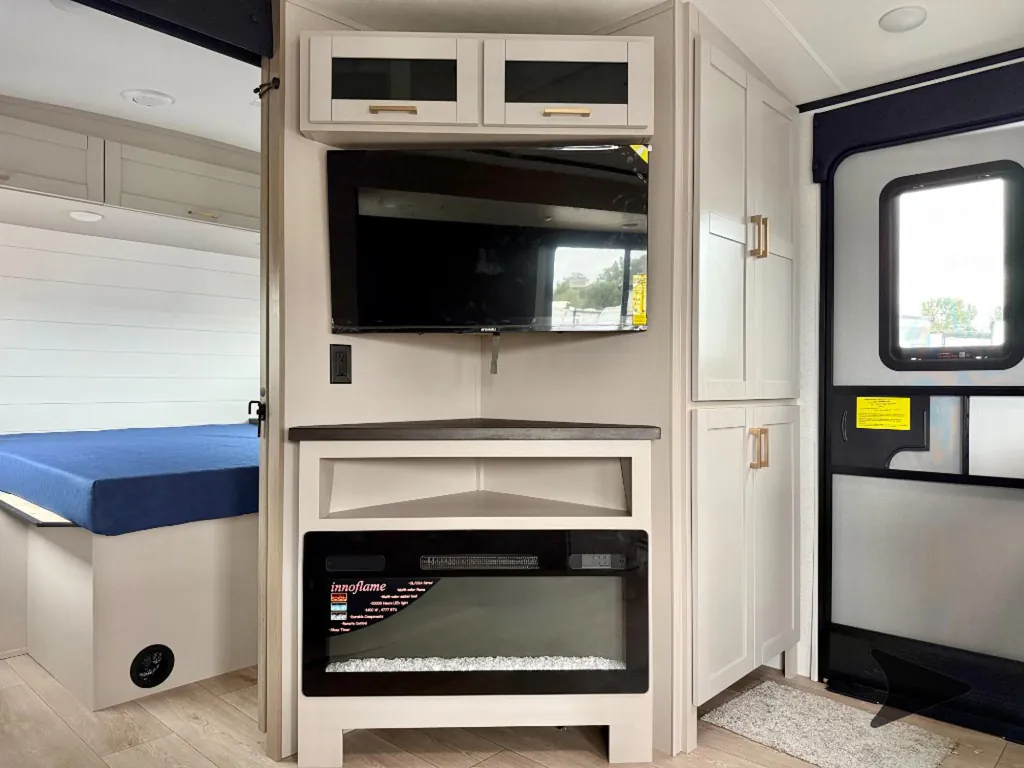 2027 Jayco Jay Feather 29BHB, Photos photo 9