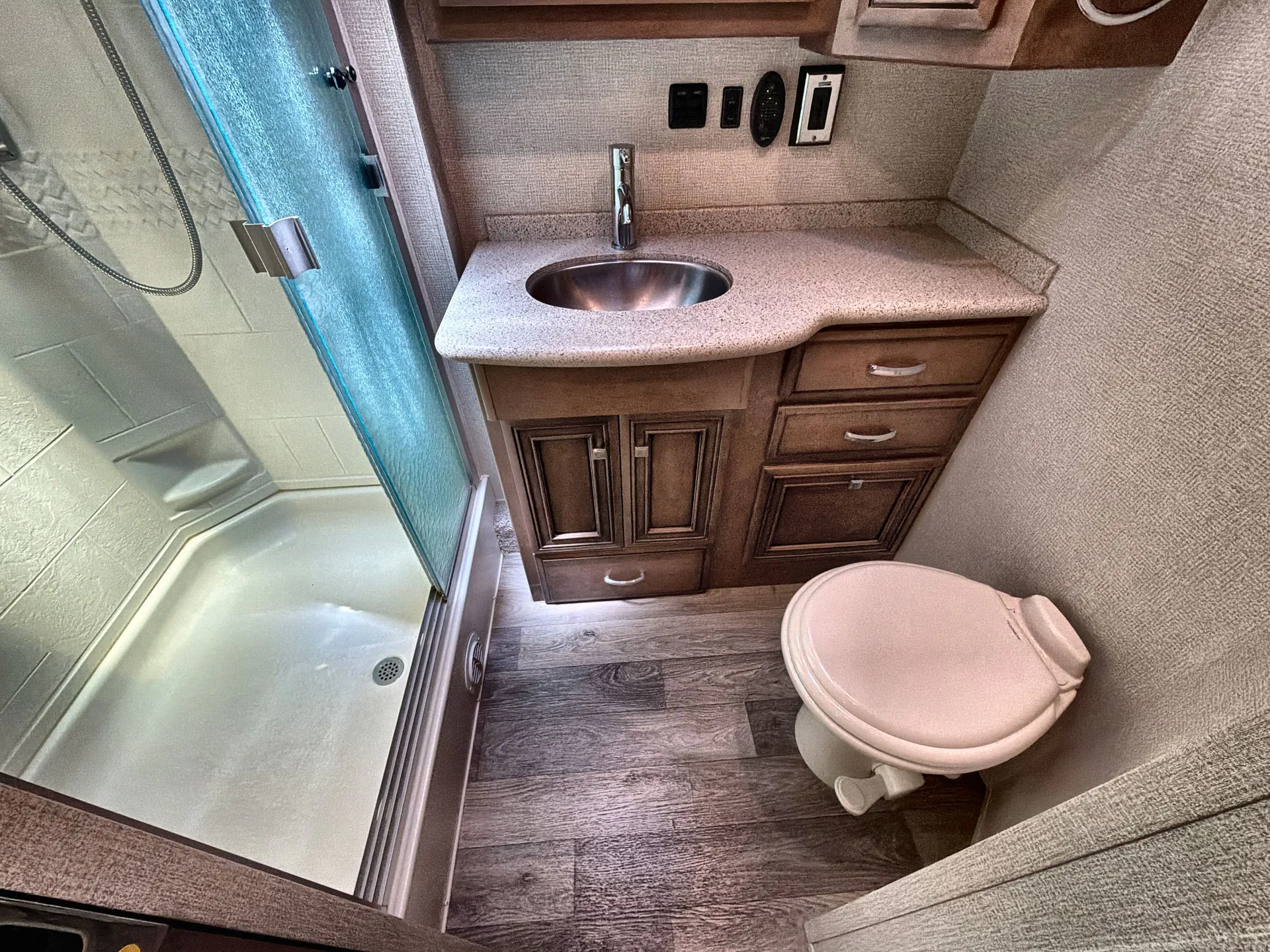 2019 newmar Bay Star 3014 - Photo 3