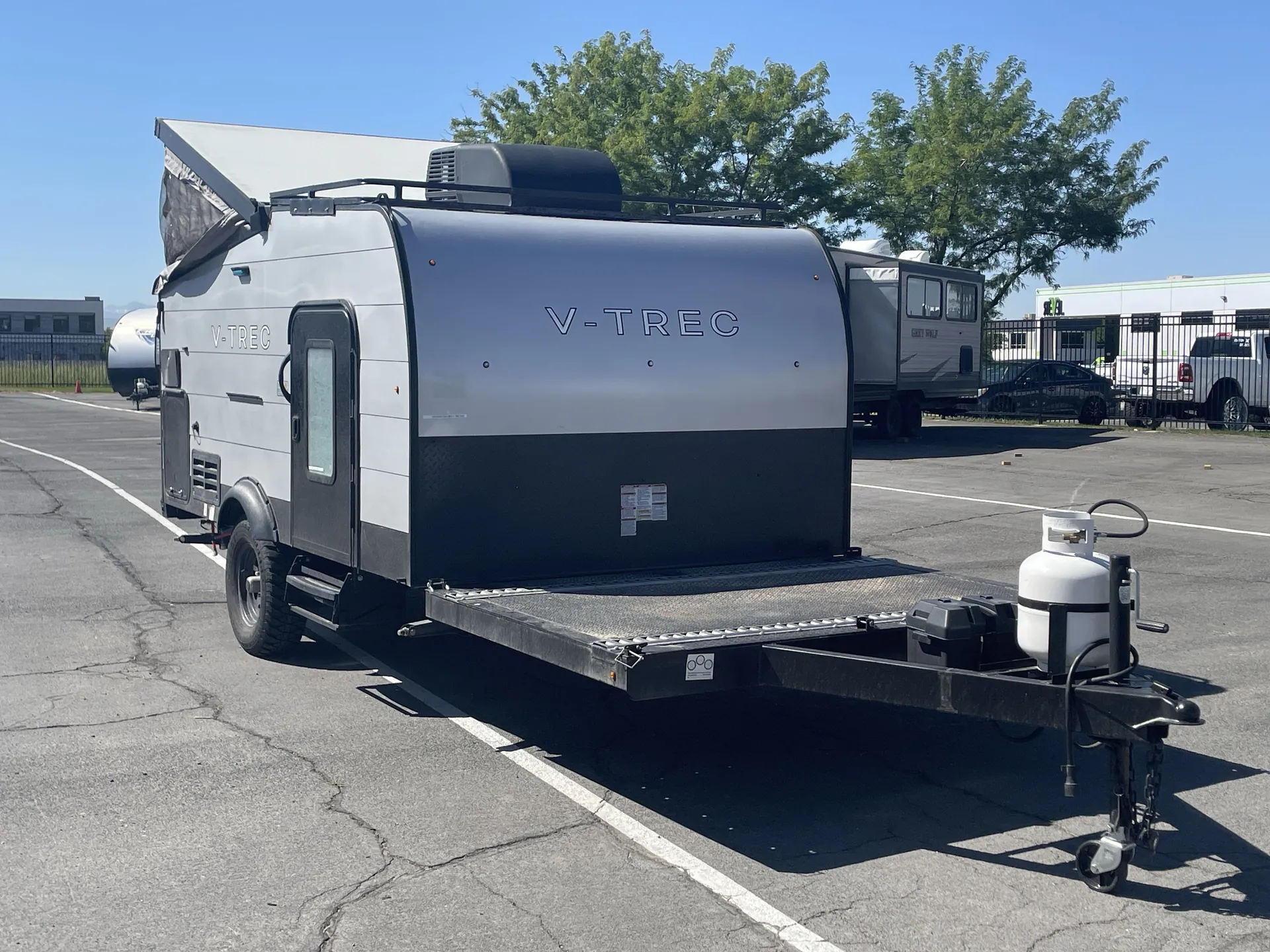2022 Coachmen V-Trec V4 - Photo 2