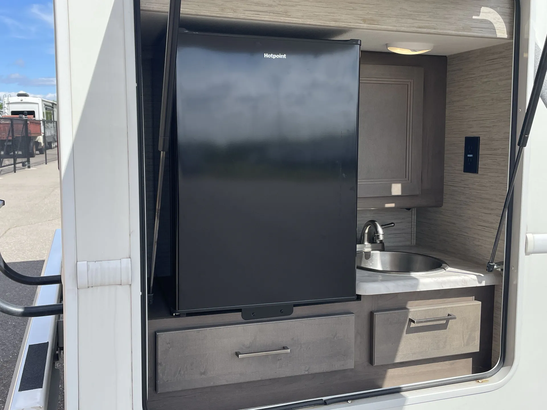 2023 Thor Motor Coach Freedom Traveler A29 - Photo 4