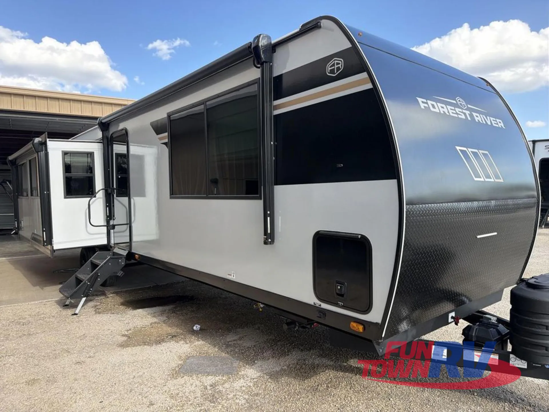 2027 Forest River Vibe 3400SB - Photo 3
