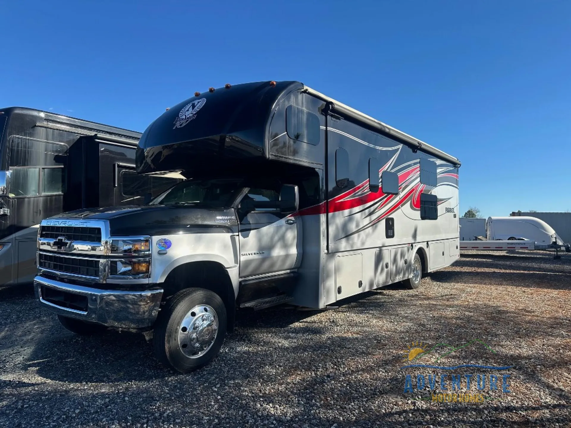 2024 Nexus Rebel 35R - Photo 2