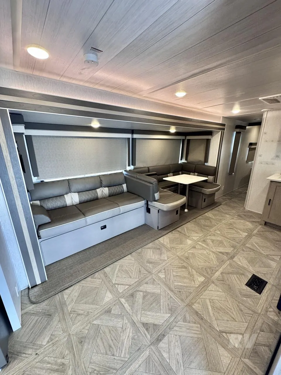2023 Forest River Wildwood 29BDB - Photo 4