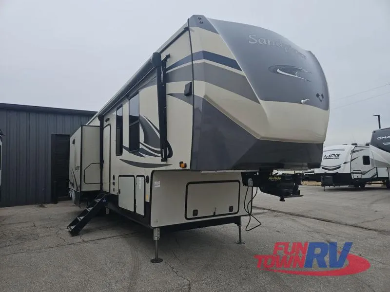 2021 Forest River Sandpiper 383RBLOK - Photo 2