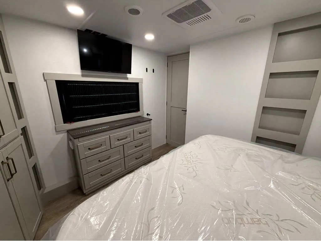 2026 Brinkley Model Z 3515, Photos photo 29