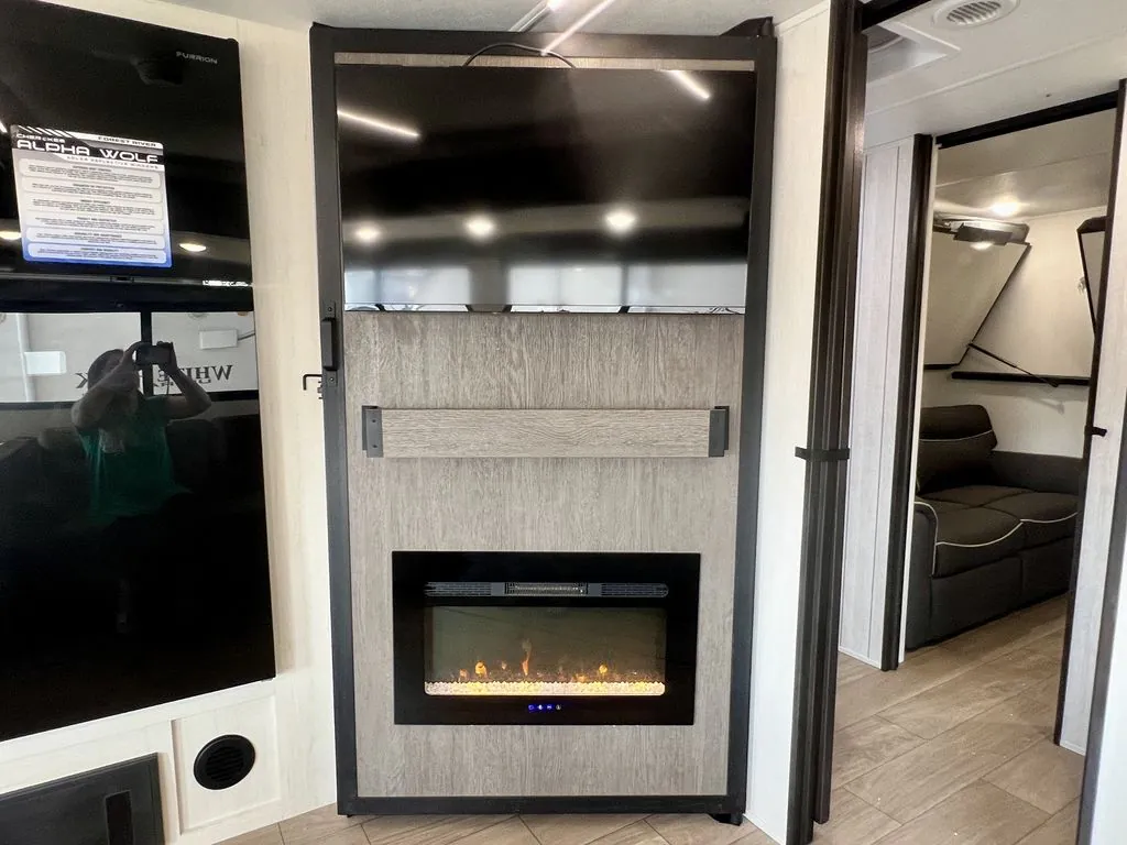 2026 Forest River Cherokee Alpha Wolf 29TB, Photos photo 29