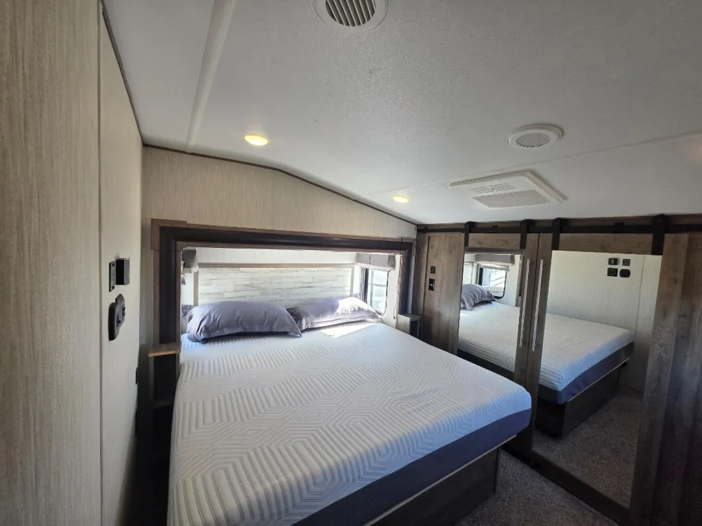 2020 Forest River Sabre 36BHQ, Photos photo 43