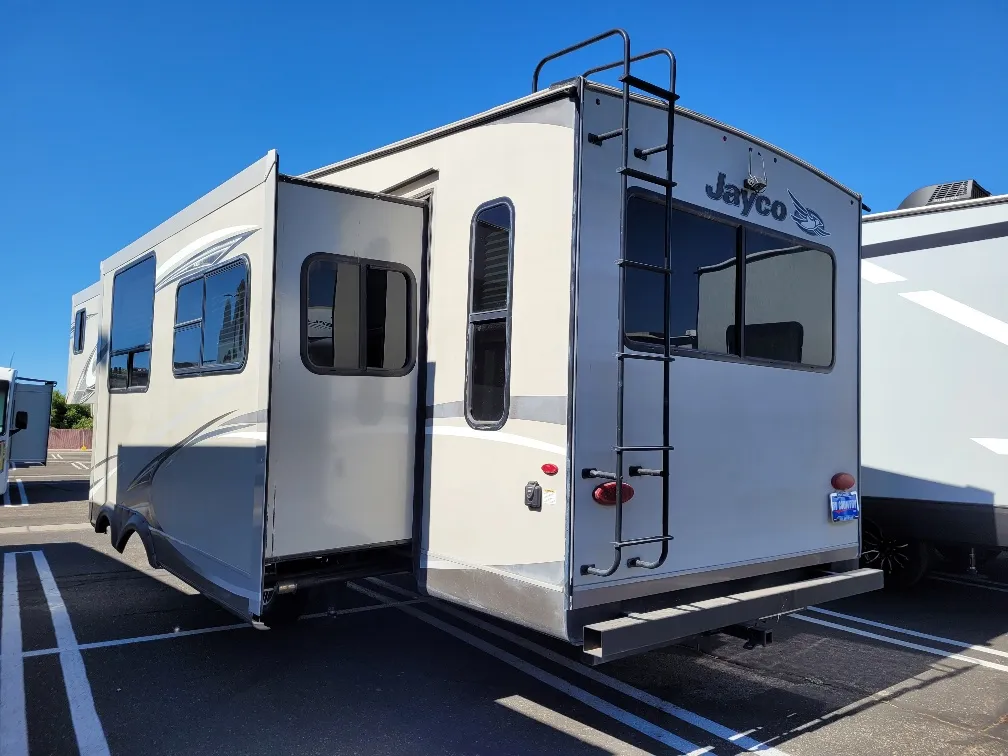 2017 Jayco Eagle HT 28.5RSTS, Photos photo 2