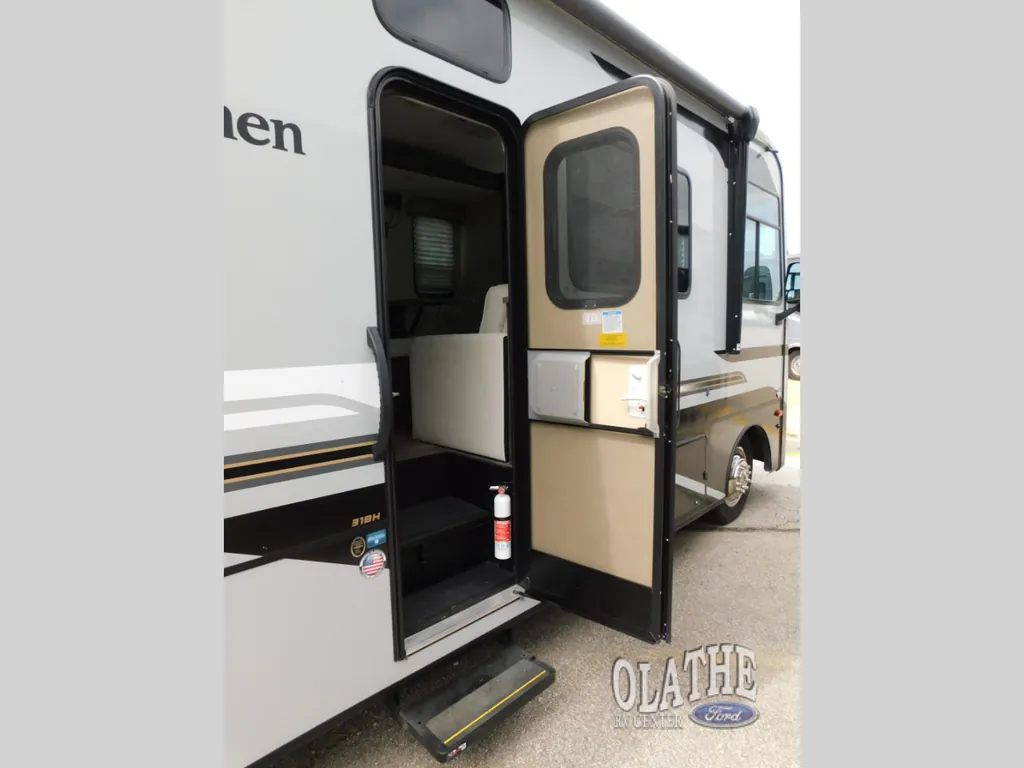 2023 Coachmen Pursuit 31BH, Photos photo 11