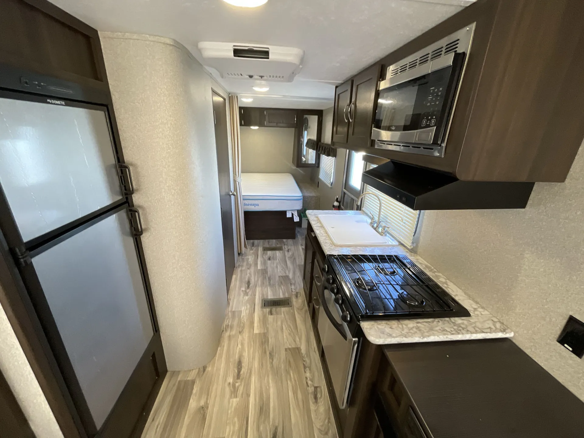 2018 Keystone Springdale 202QBWE — living area main