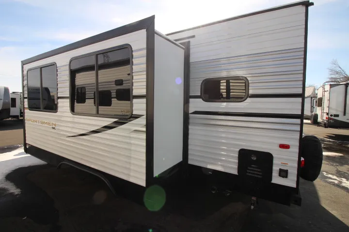 2025 KZ Sportsmen SE 241RKSE - Photo 4